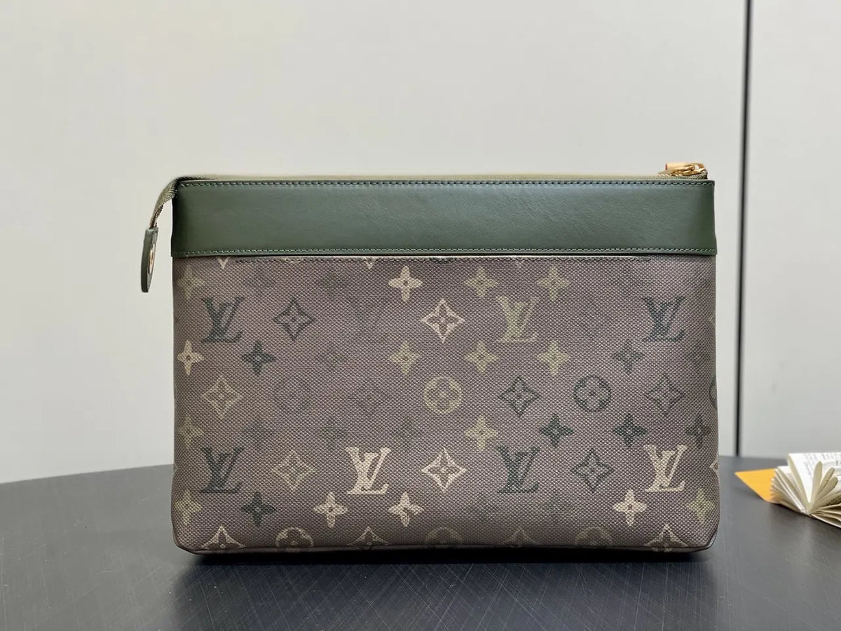 Louis Vuitton Olive Pouch green - Hình 2