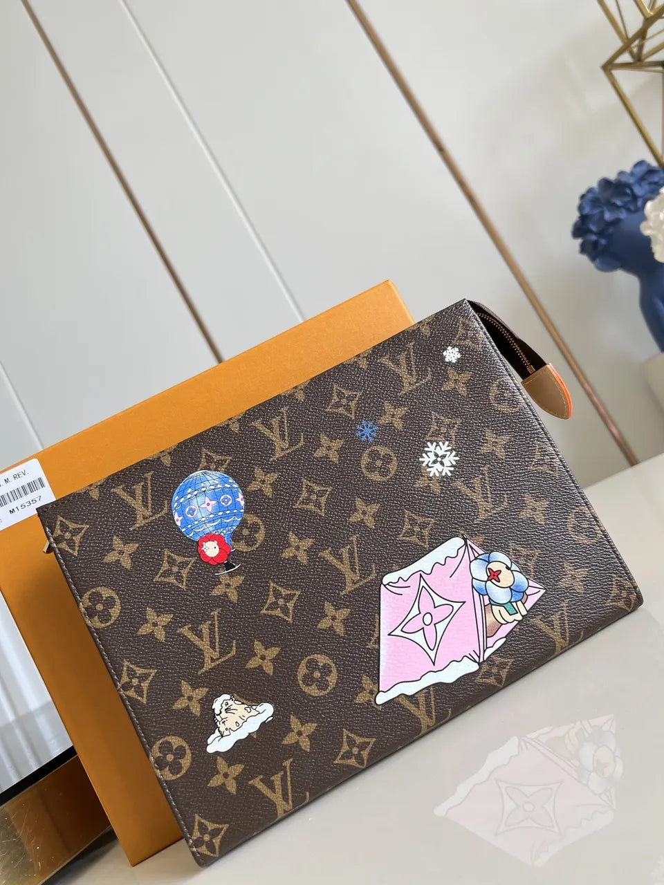 Brown Monogram LV Zip Pull - Hình 9