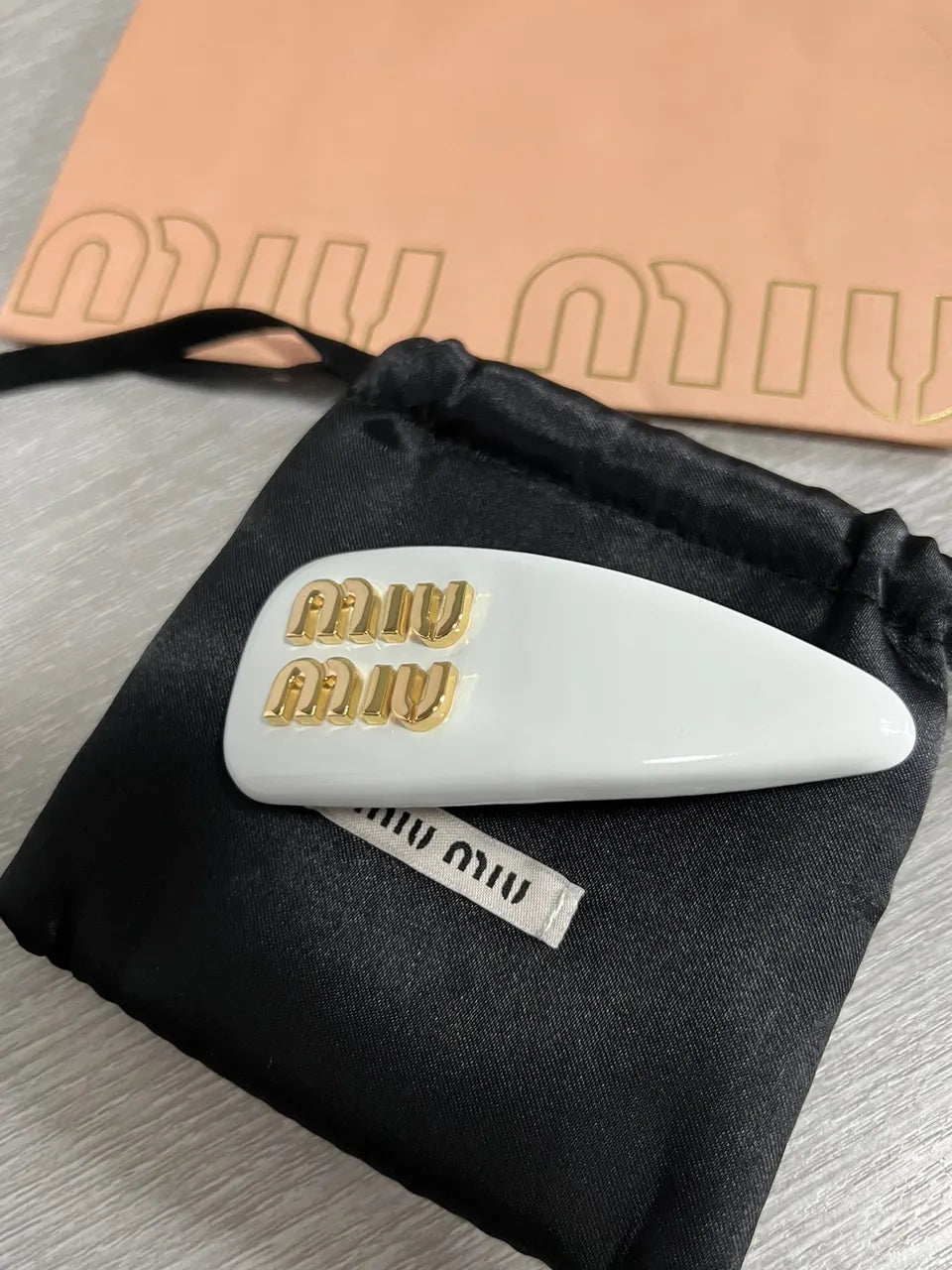 gold logo Miu Miu Black Resin Hair Clip - Hình 3