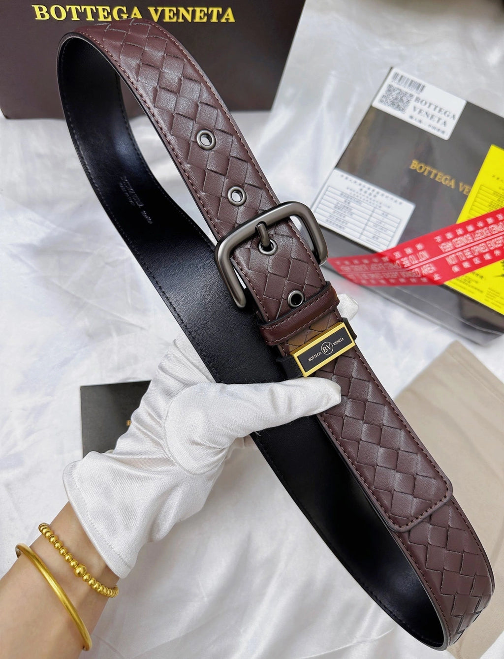 Bottega Veneta Premium Leather Belt with Woven Design in Brown - Hình 4