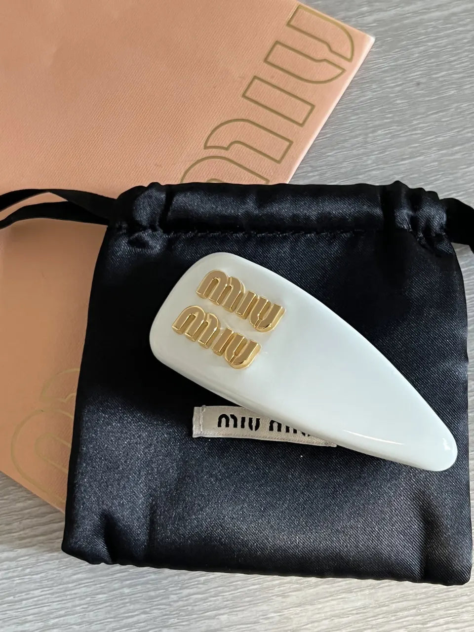 gold logo Miu Miu Black Resin Hair Clip - Hình 4