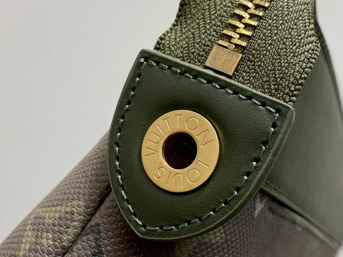 Louis Vuitton Olive Pouch green - Hình 3