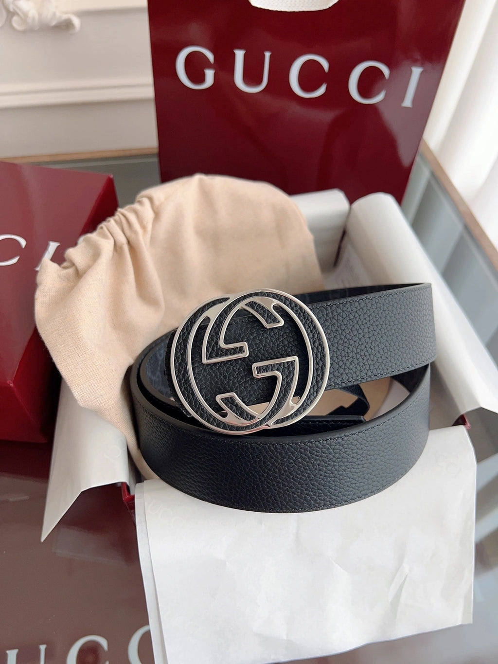 Gucci Premium Black Leather Belt with Interlocking G Buckle - Hình 3