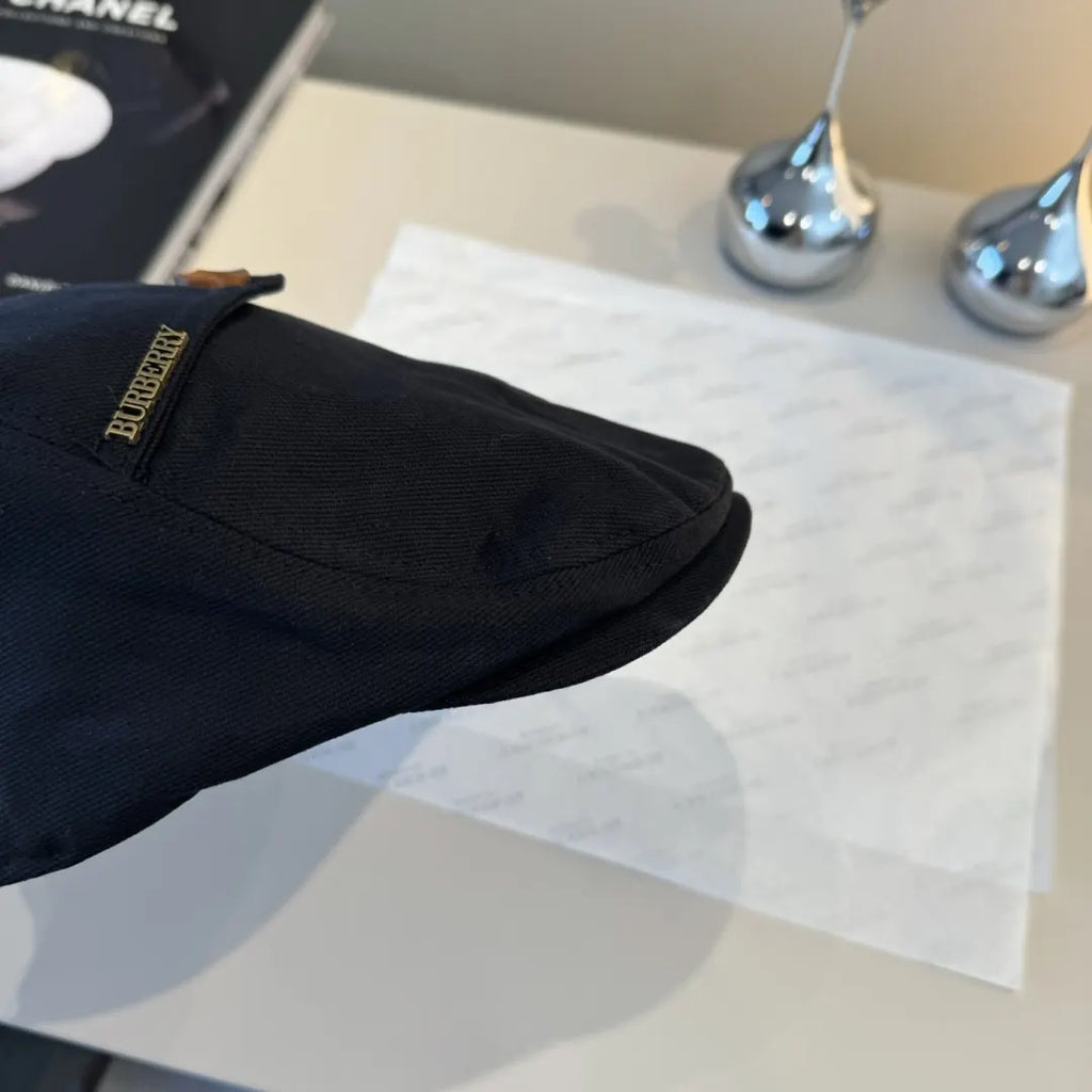 classic style Burberry Black Cotton Newsboy Cap - Hình 5