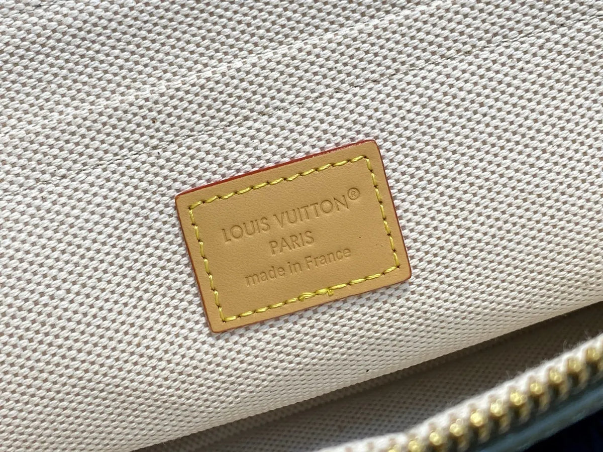 Louis Vuitton Olive Pouch green - Hình 7