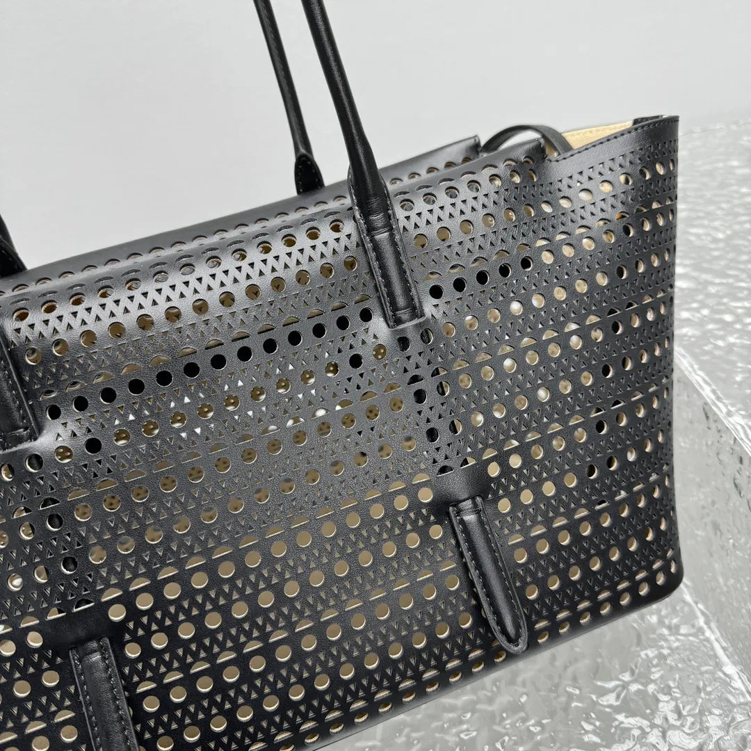vienne Alaïa Black Laser-Cut Tote - Hình 13