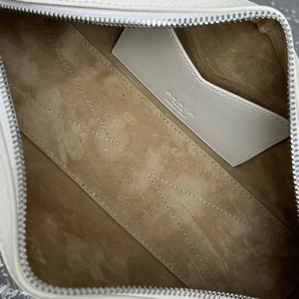 Alaïa Small White Bag - Hình 9