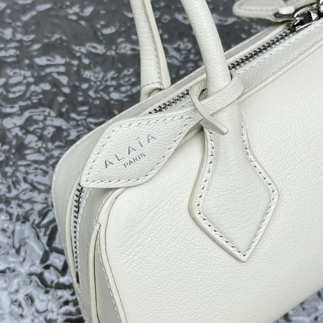 Alaïa Small White Bag - Hình 8