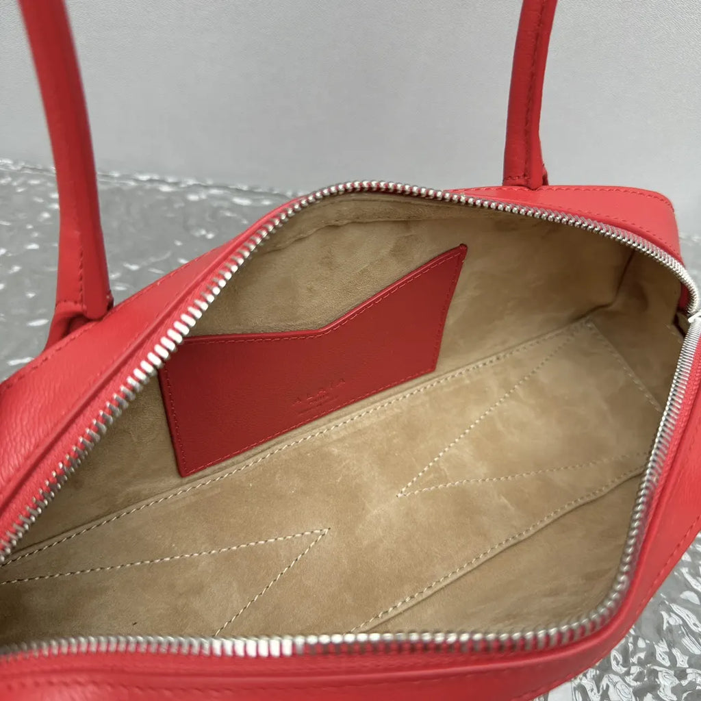Alaïa Siena Red Leather Bag - Hình 13