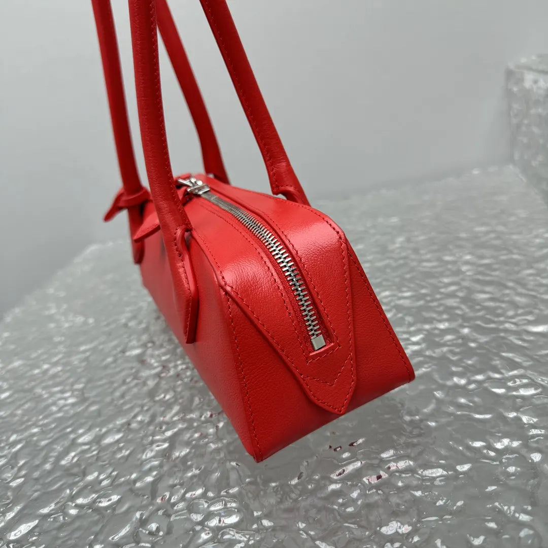 Alaïa Siena Red Leather Bag - Hình 6