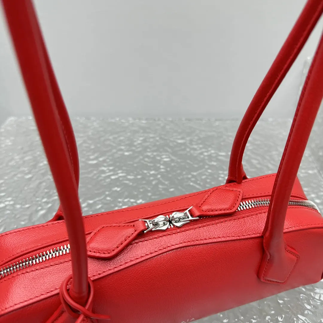Alaïa Siena Red Leather Bag - Hình 12