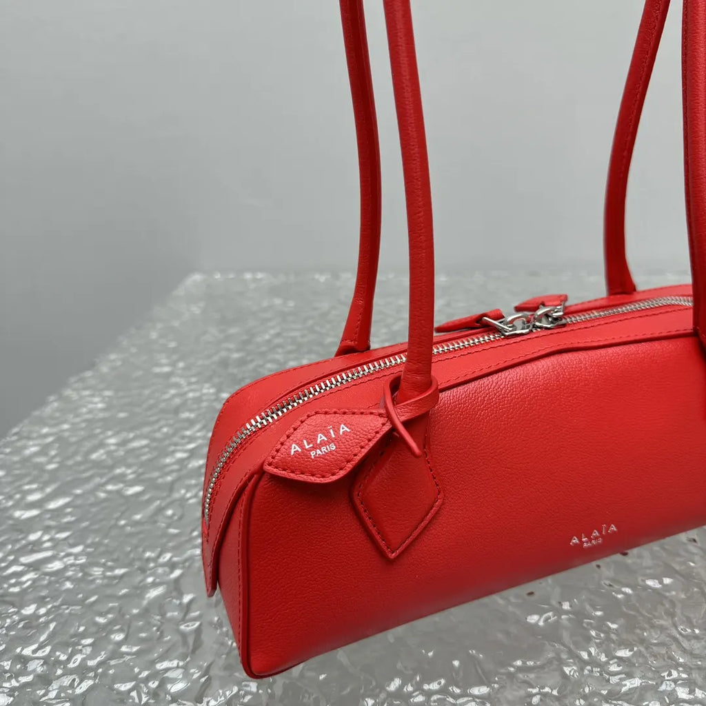 Alaïa Siena Red Leather Bag - Hình 11