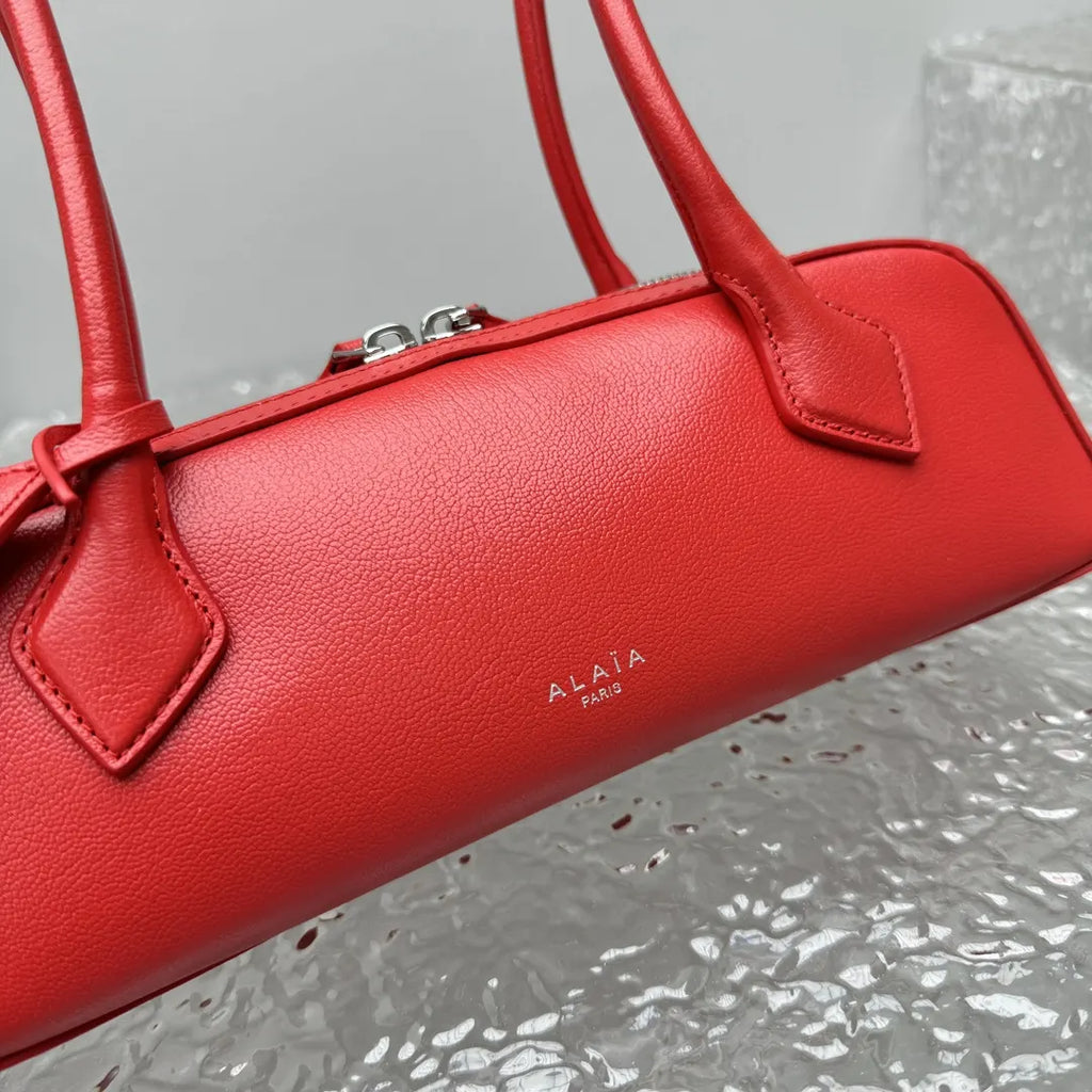 Alaïa Siena Red Leather Bag - Hình 10