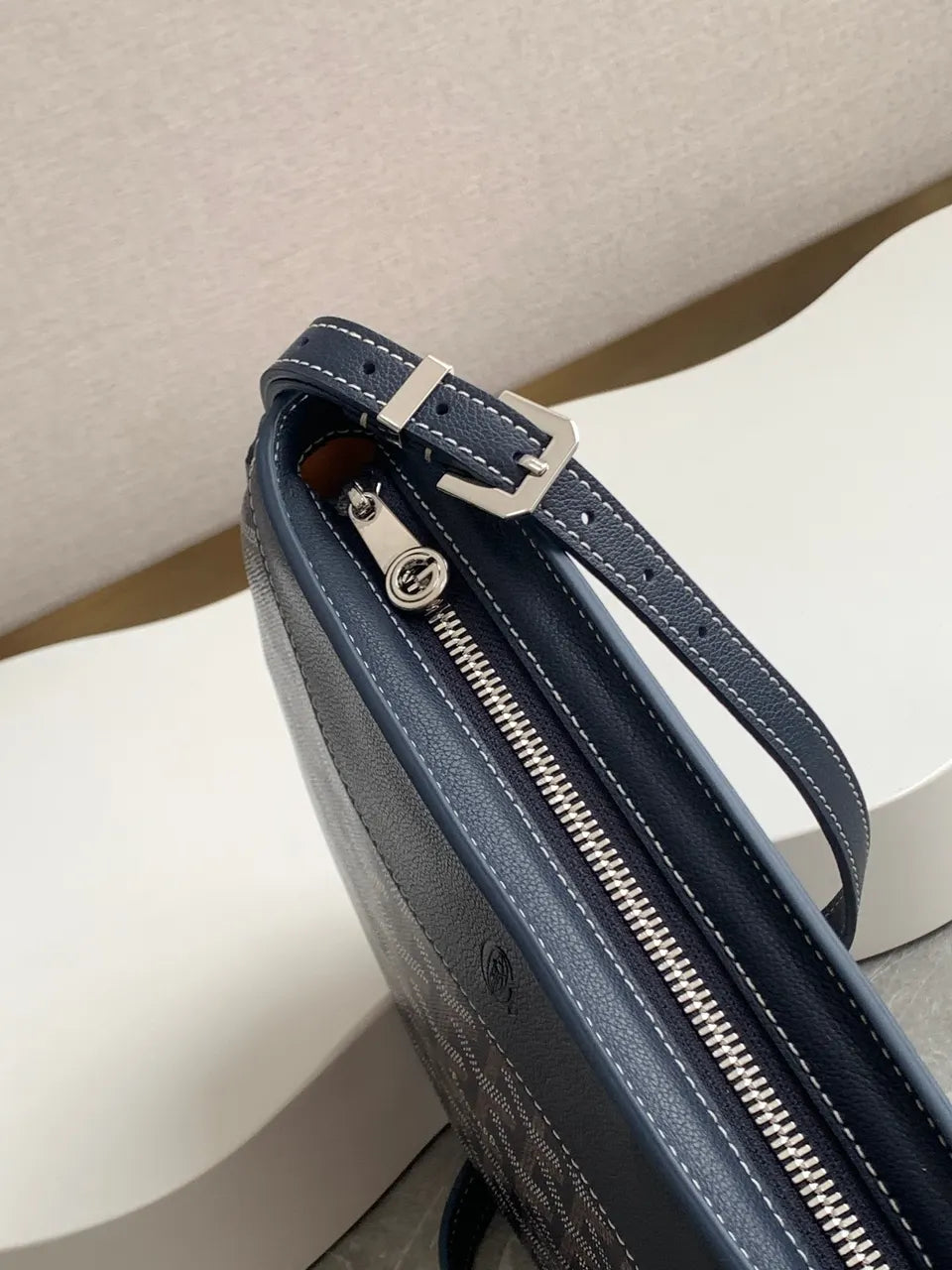 Goyard Midnight Blue Half Moon Bag - Hình 3