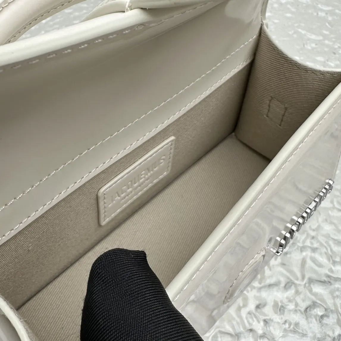 Jacquemus Le Vanity Bag - Hình 7