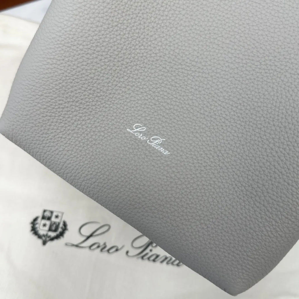 Loro Piana Quartz Grey Bucket - Hình 4
