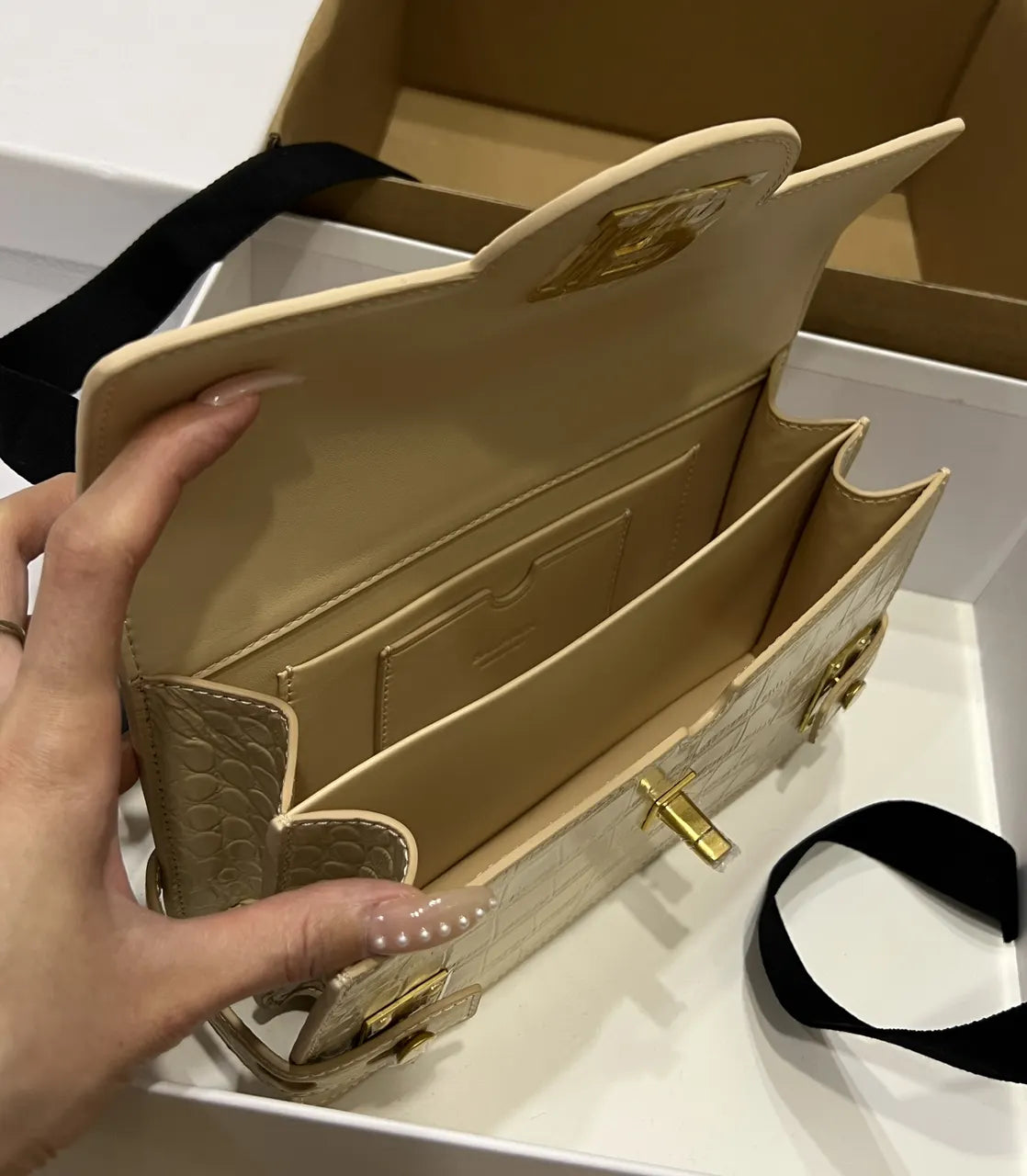 Balmain Cream Croc B-Buzz Bag - Hình 8