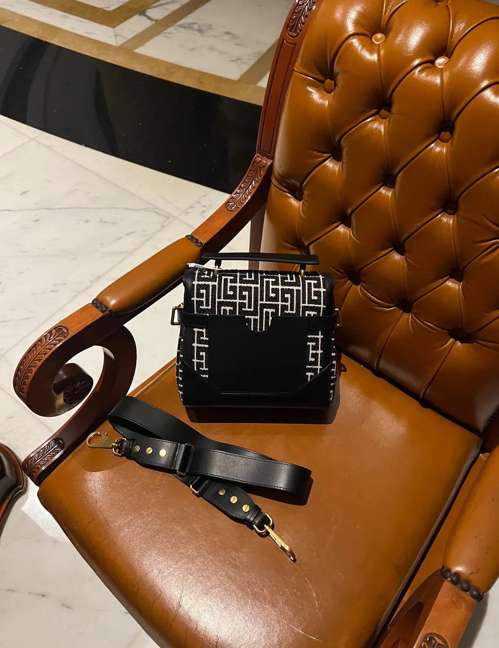 Balmain Labyrinth Print Box Bag - Hình 3