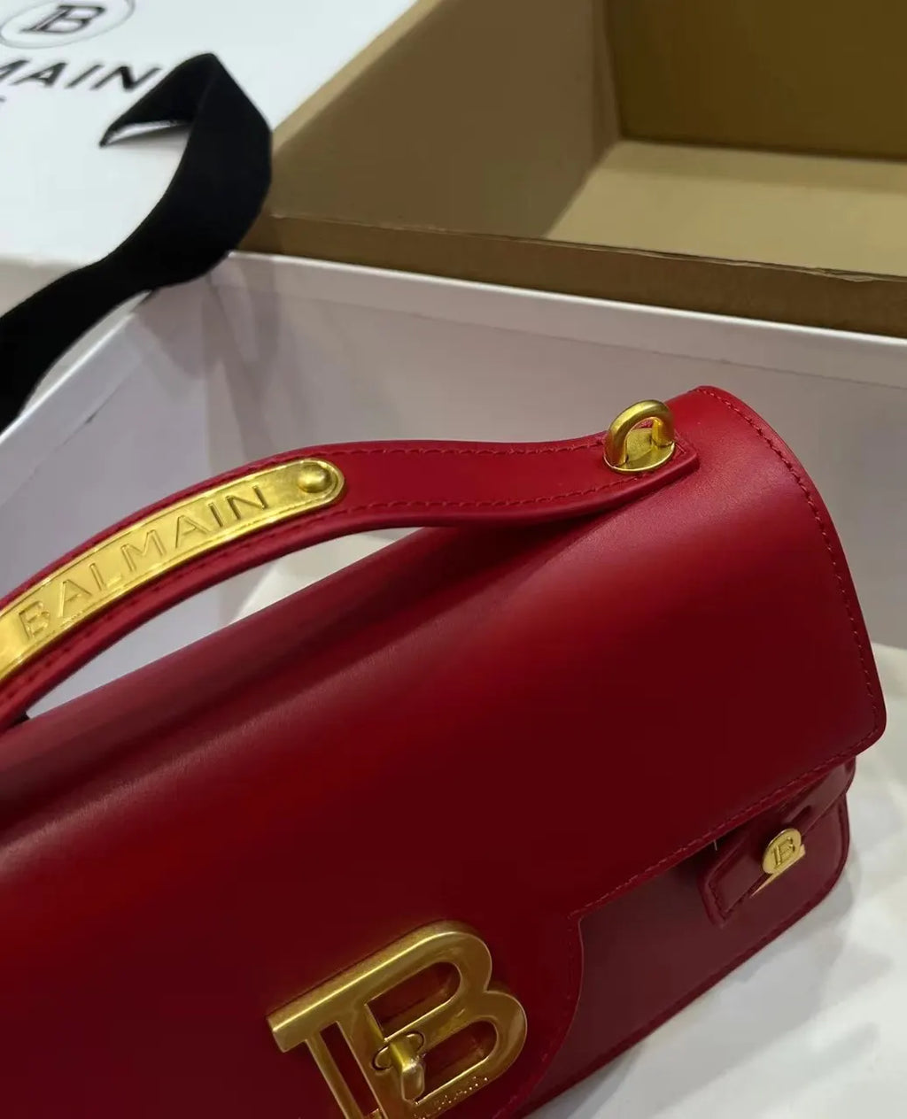 Balmain Rouge Leather Box Bag - Hình 2