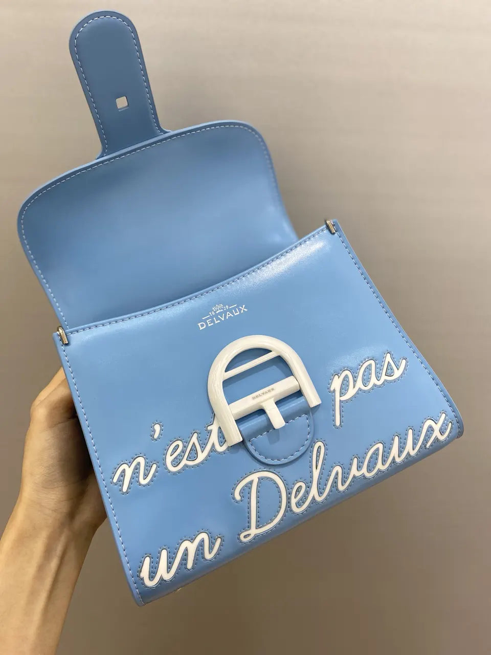 Delvaux Baby Blue Brillant - Hình 4