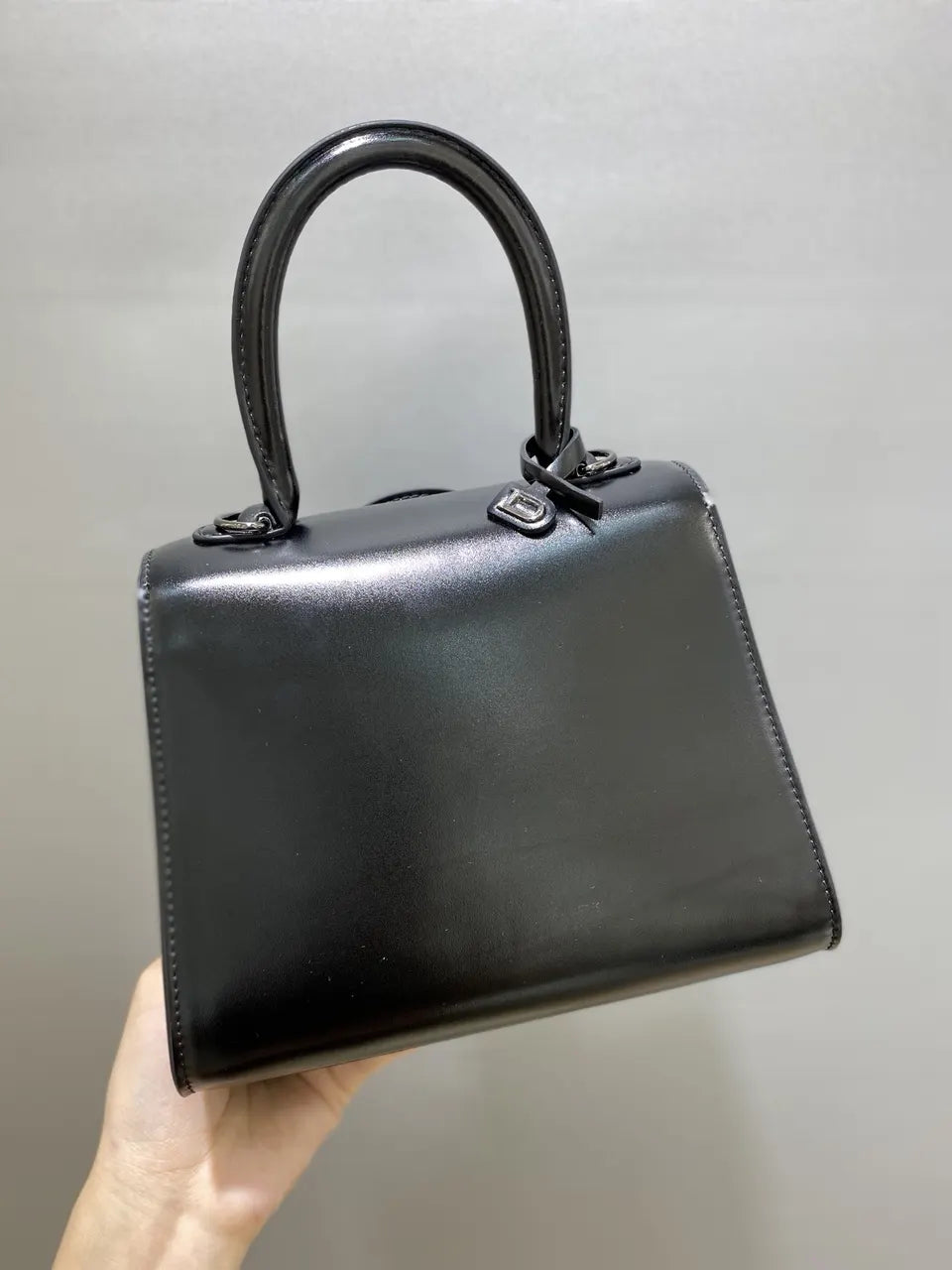 Delvaux Black Shiny Leather 'Ceci' Bag - Hình 2