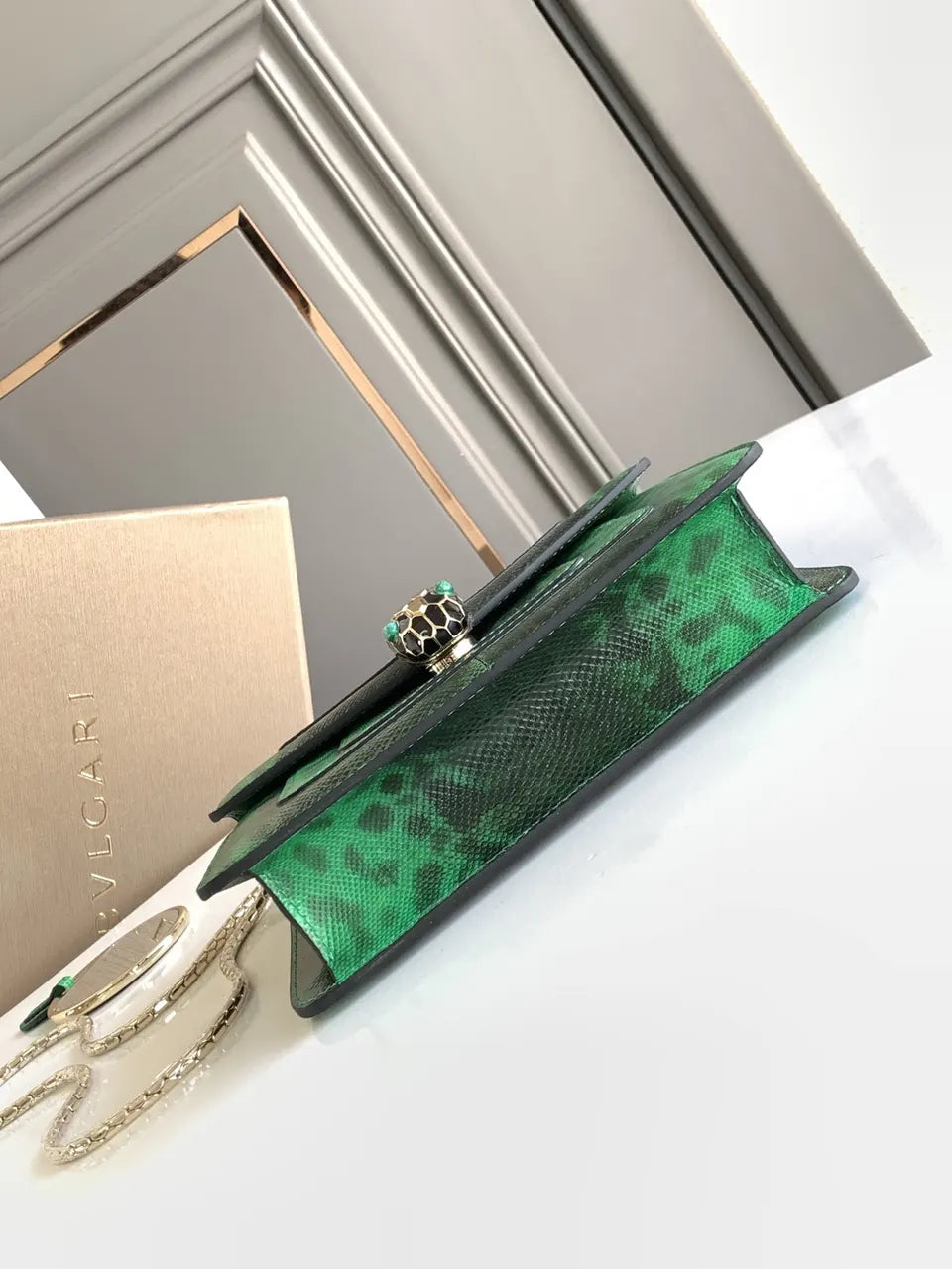 Bvlgari Emerald Serpenti Python Bag - Hình 4