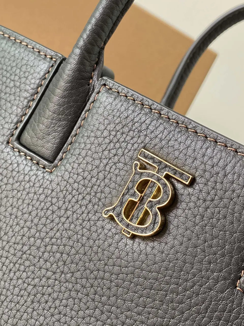Burberry Black Grainy Leather TB Bag - Hình 6