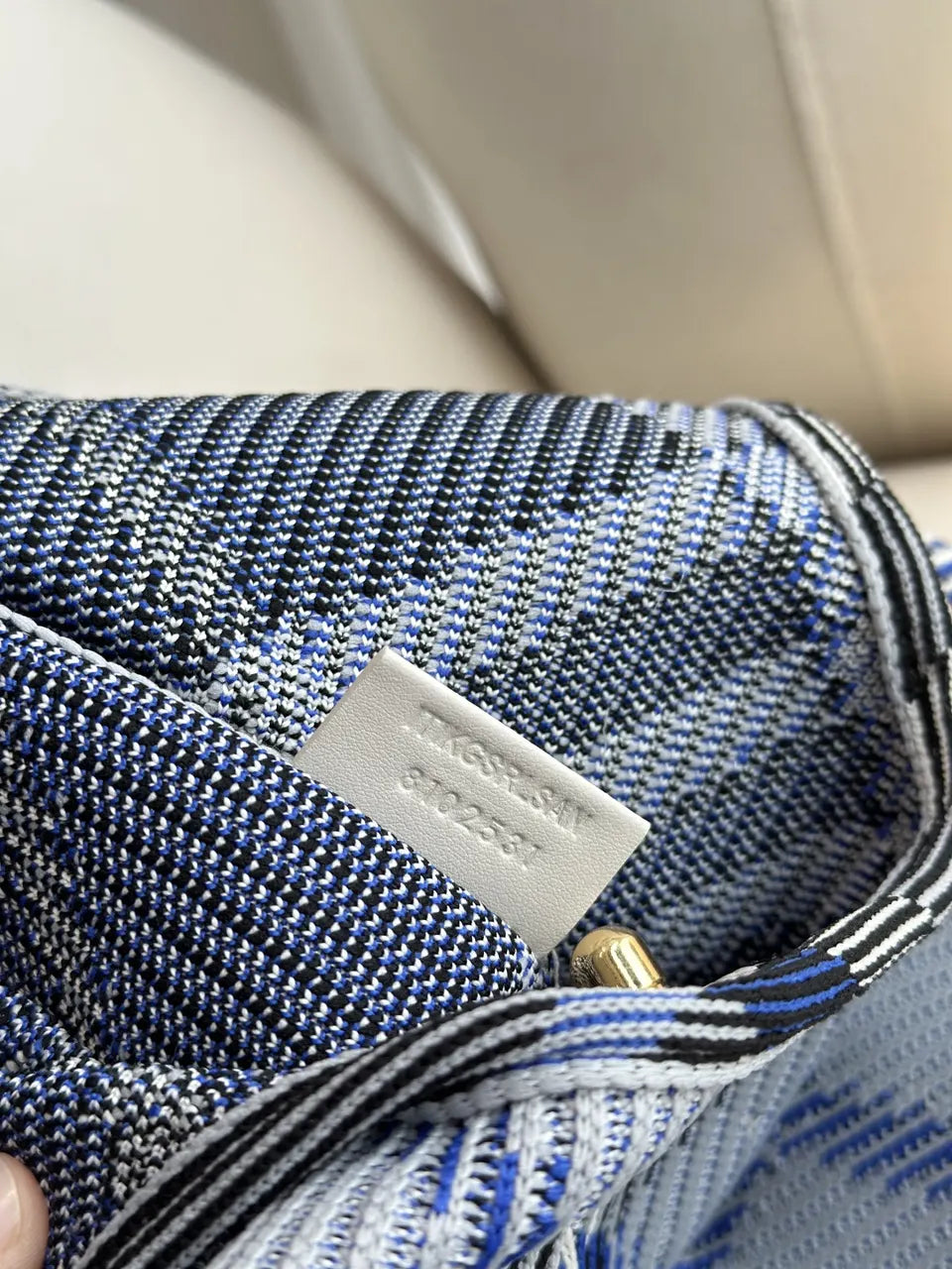 Burberry Blue Checkered Knit Bag - Hình 6