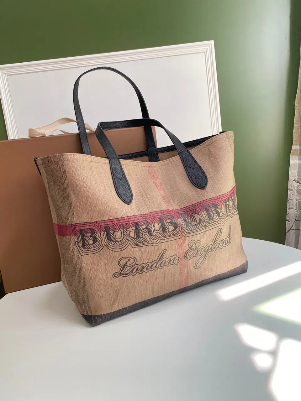 Burberry Beige Canvas London Tote - Hình 2