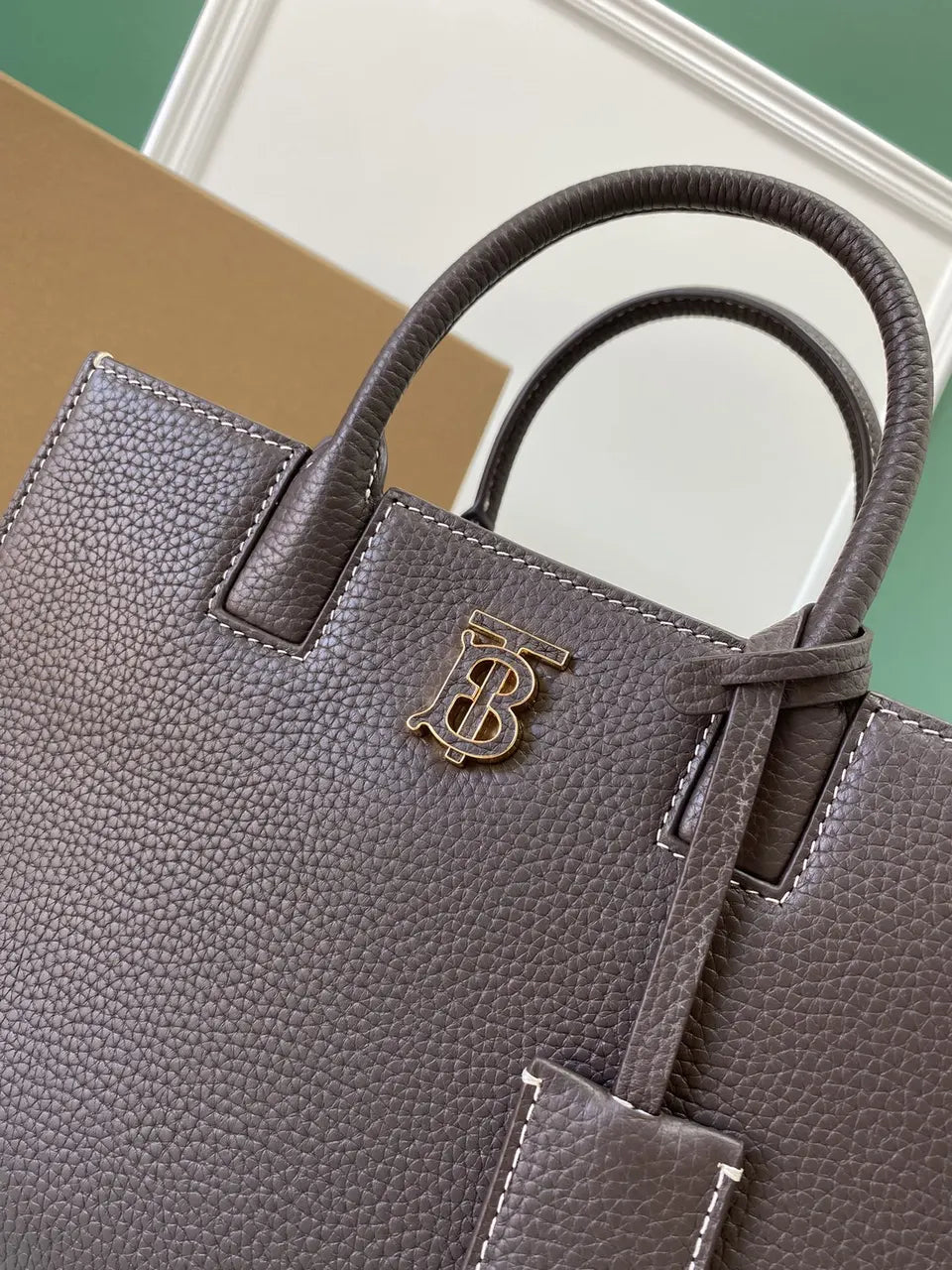 Burberry Taupe Grainy Leather Tote - Hình 3