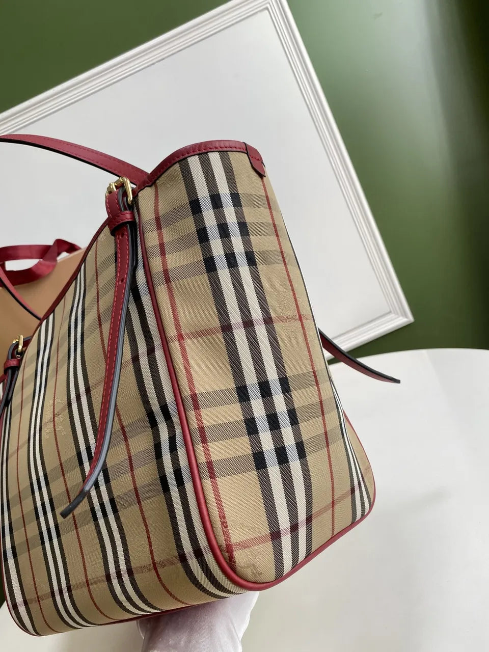 Burberry Check Tote Red Trim - Hình 7