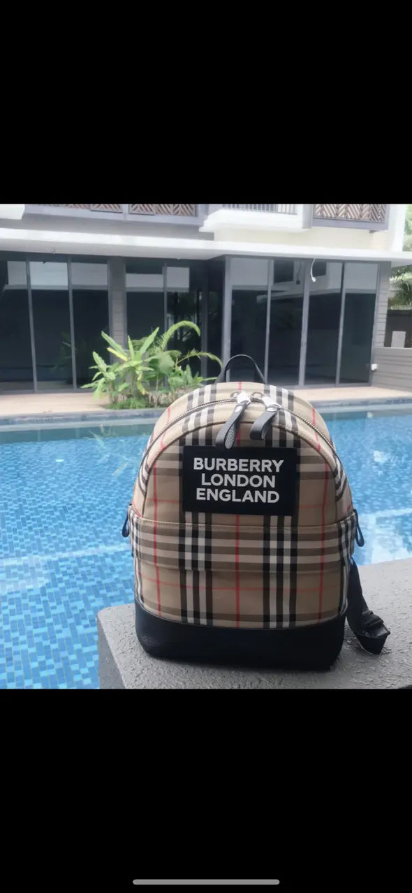 Burberry Check Backpack - Hình 5
