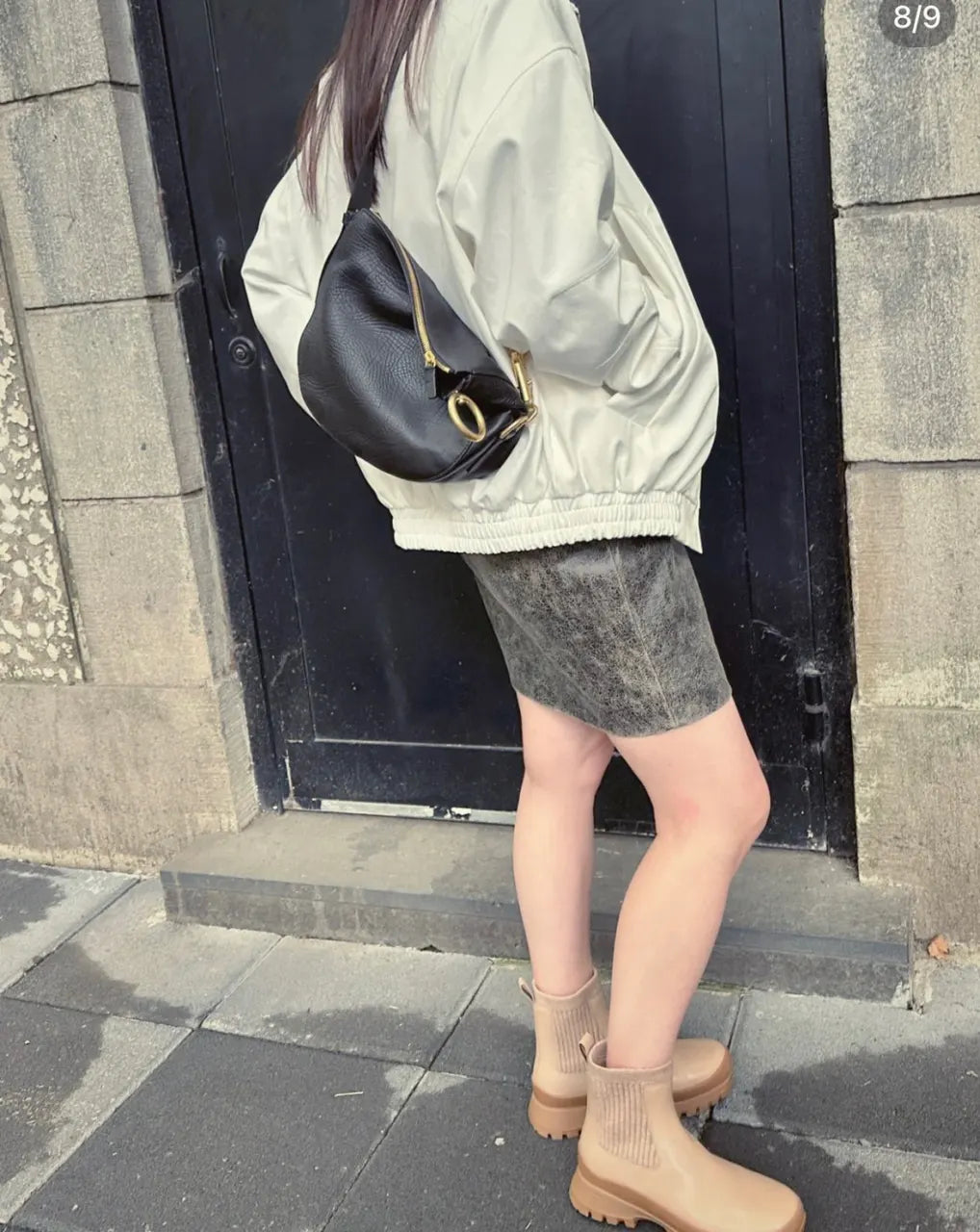 Burberry Black Leather Hobo Bag - Hình 8