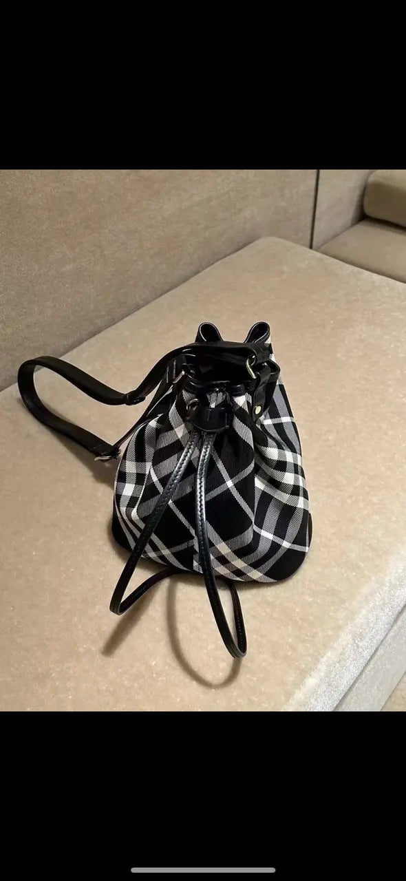 Burberry Check Bucket Bag - Hình 8