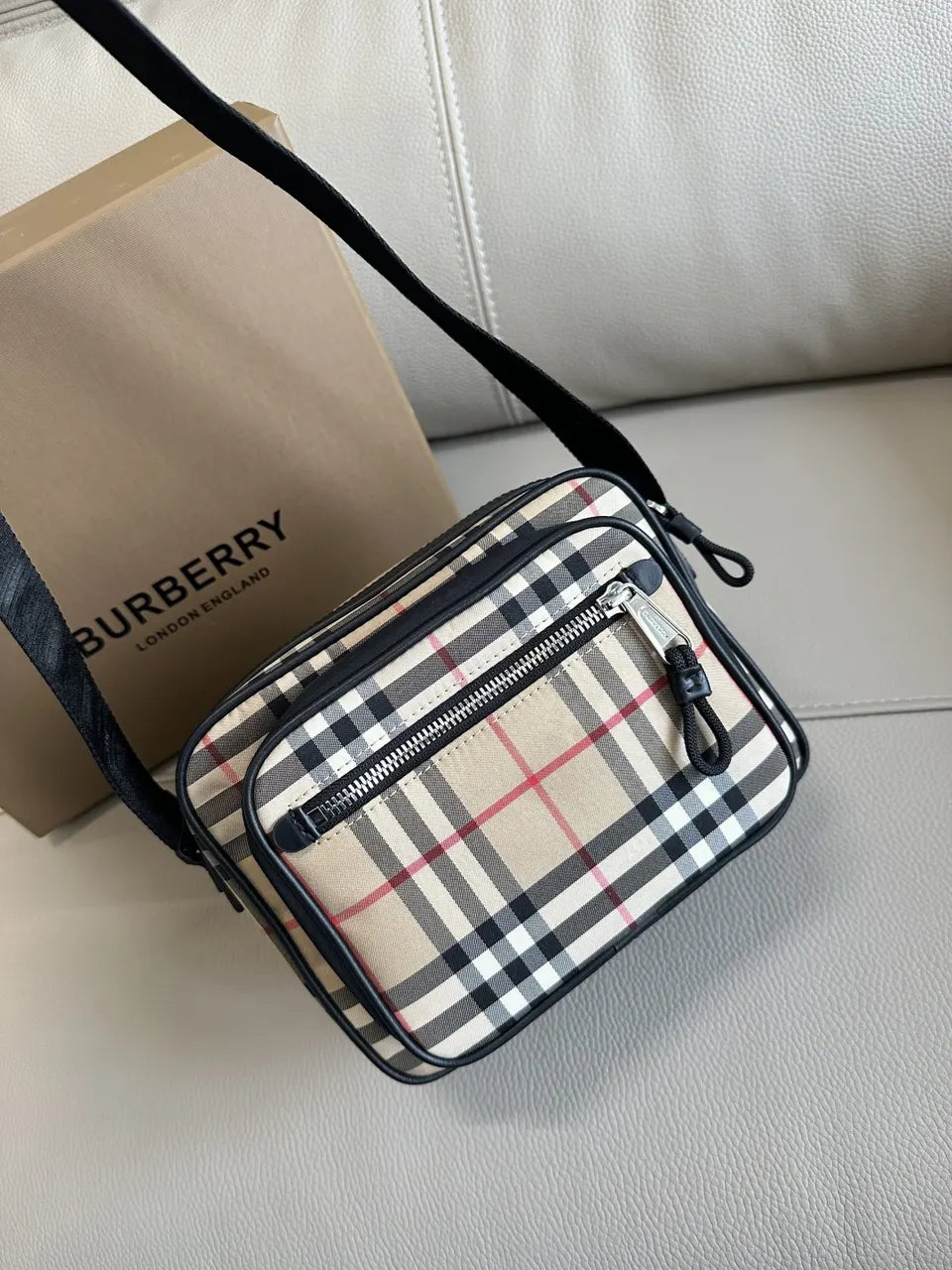 Burberry Check Camera Bag - Hình 4
