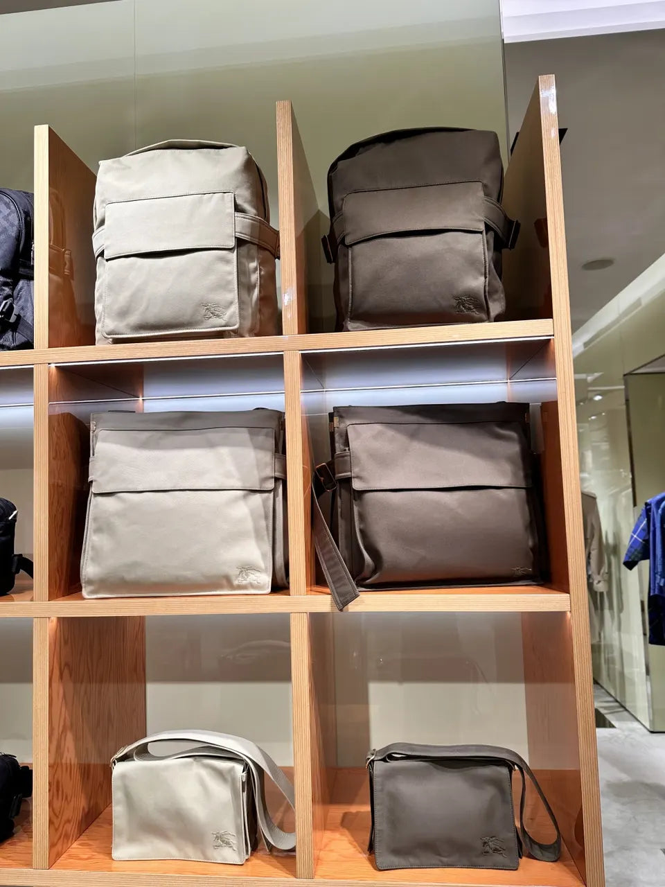 Burberry Olive Canvas Messenger Bag - Hình 2