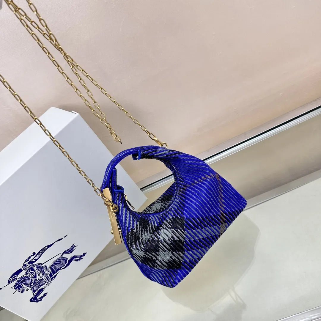 Burberry Blue Knit Hobo Bag - Hình 4