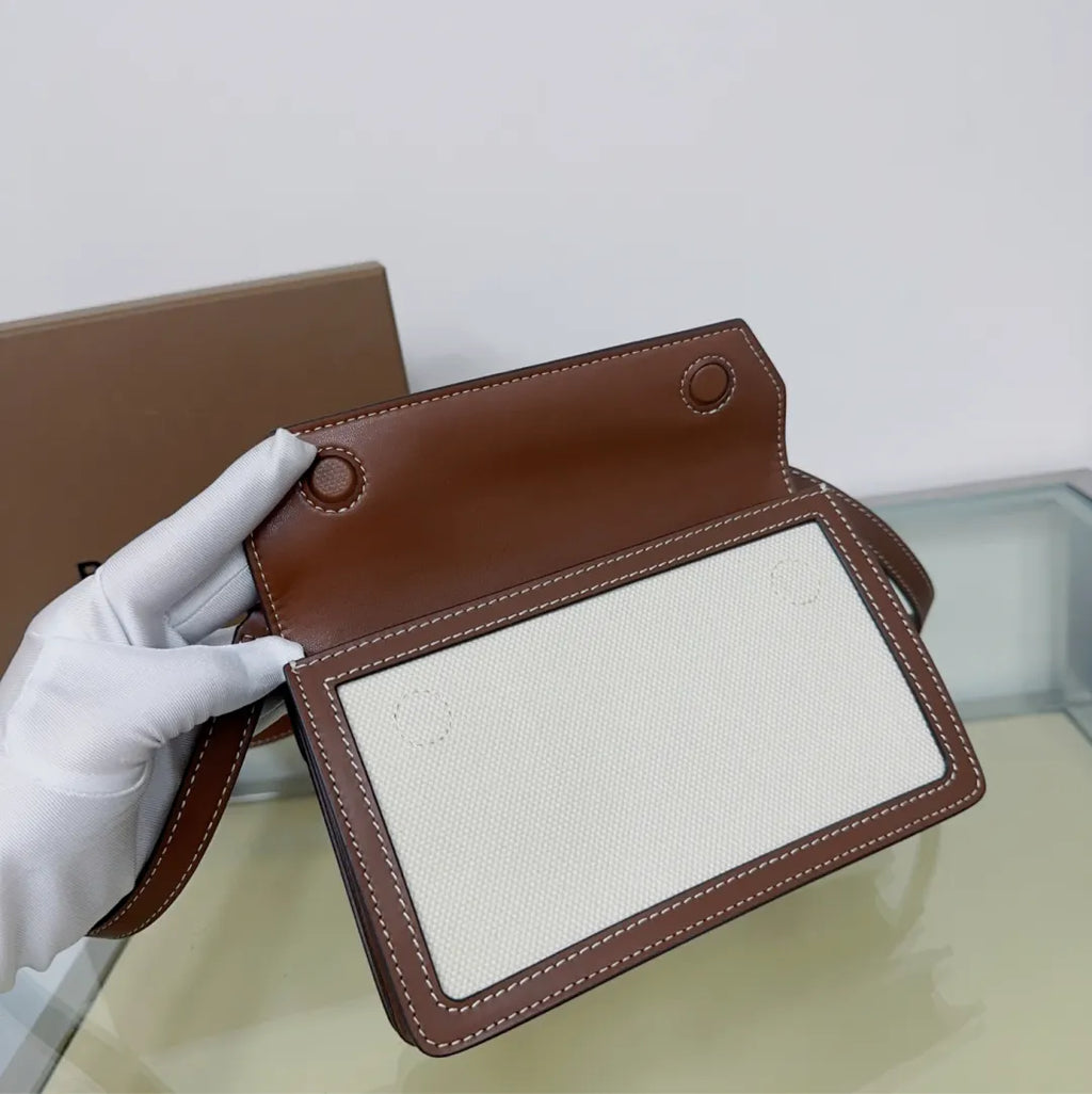 Burberry Canvas Pocket Bag - Hình 7
