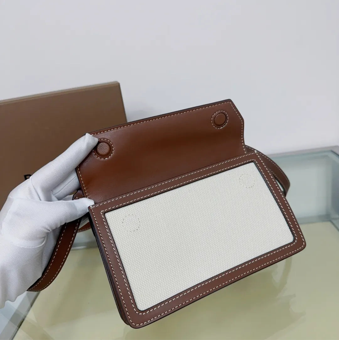 Burberry Canvas Pocket Bag - Hình 7
