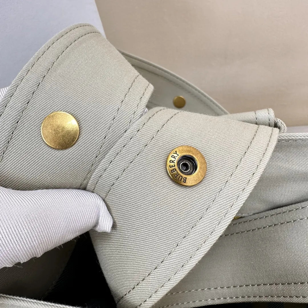 Burberry Alabaster Leather Belt Bag - Hình 8