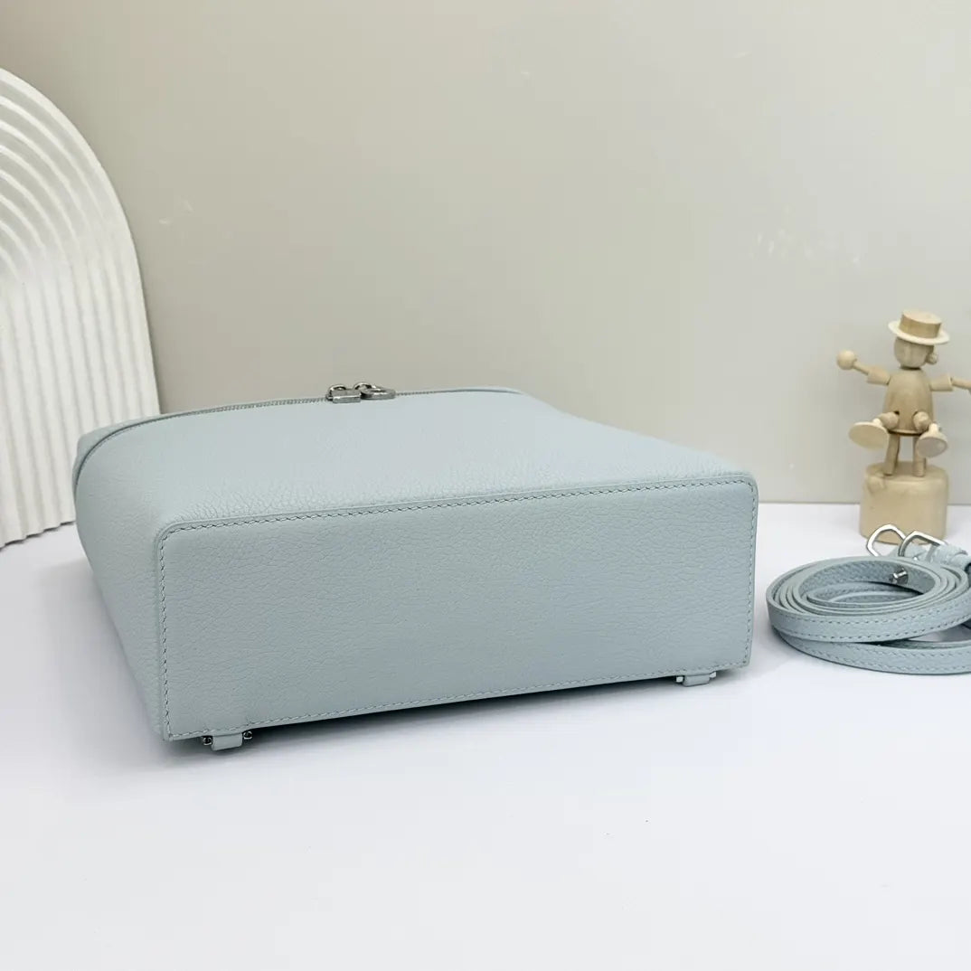 Loro Piana Sky Blue Vanity leather - Hình 4