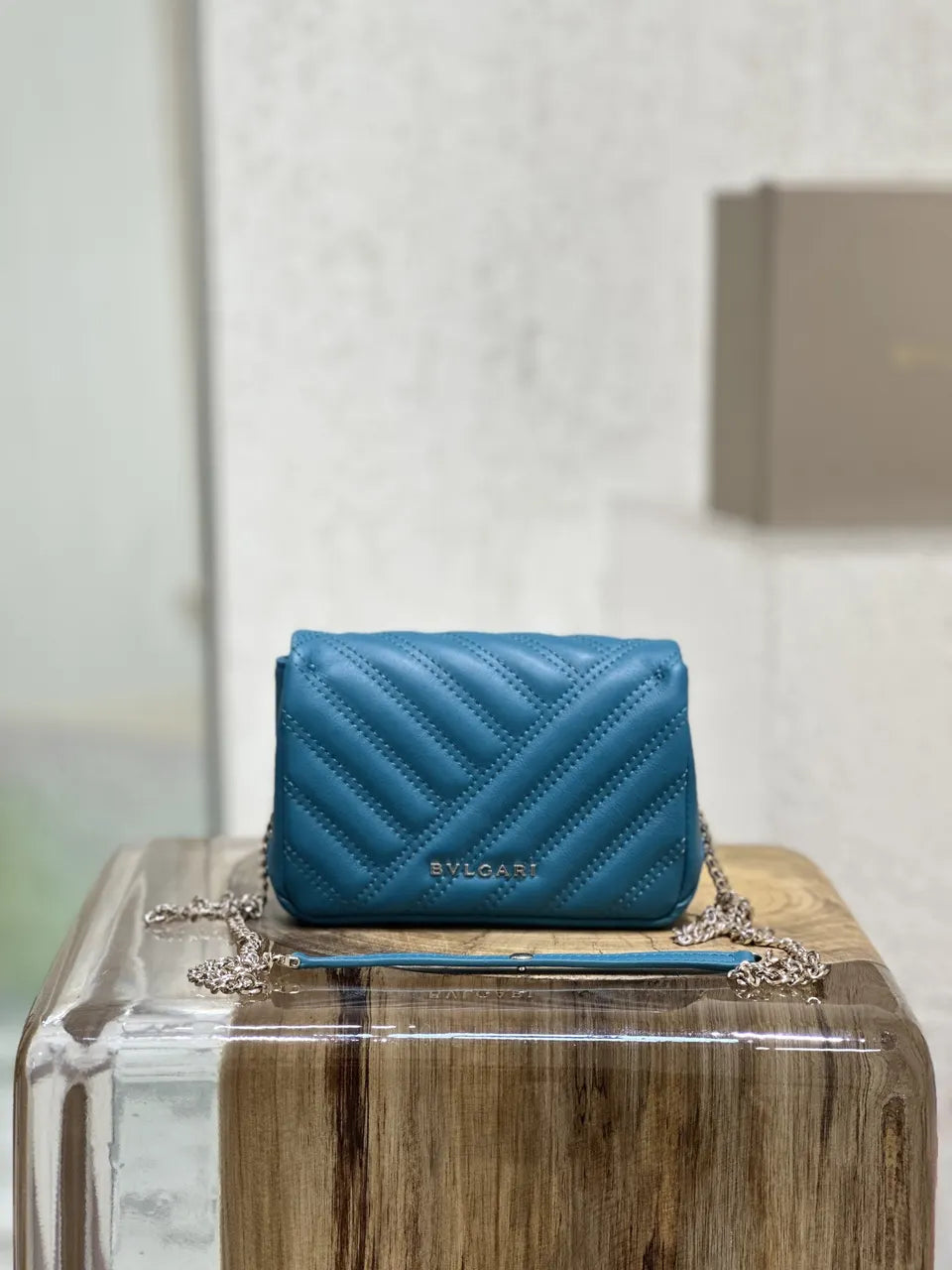 Bvlgari Teal Serpenti Bag - Hình 4
