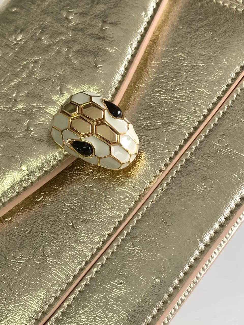 serpenti Bvlgari Gold Ostrich Bag - Hình 4