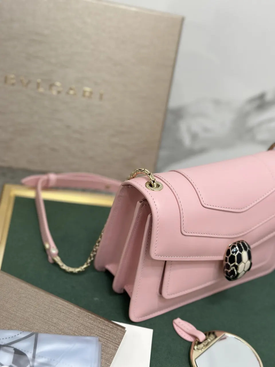 Bulgari Pink Leather Bag - Hình 2
