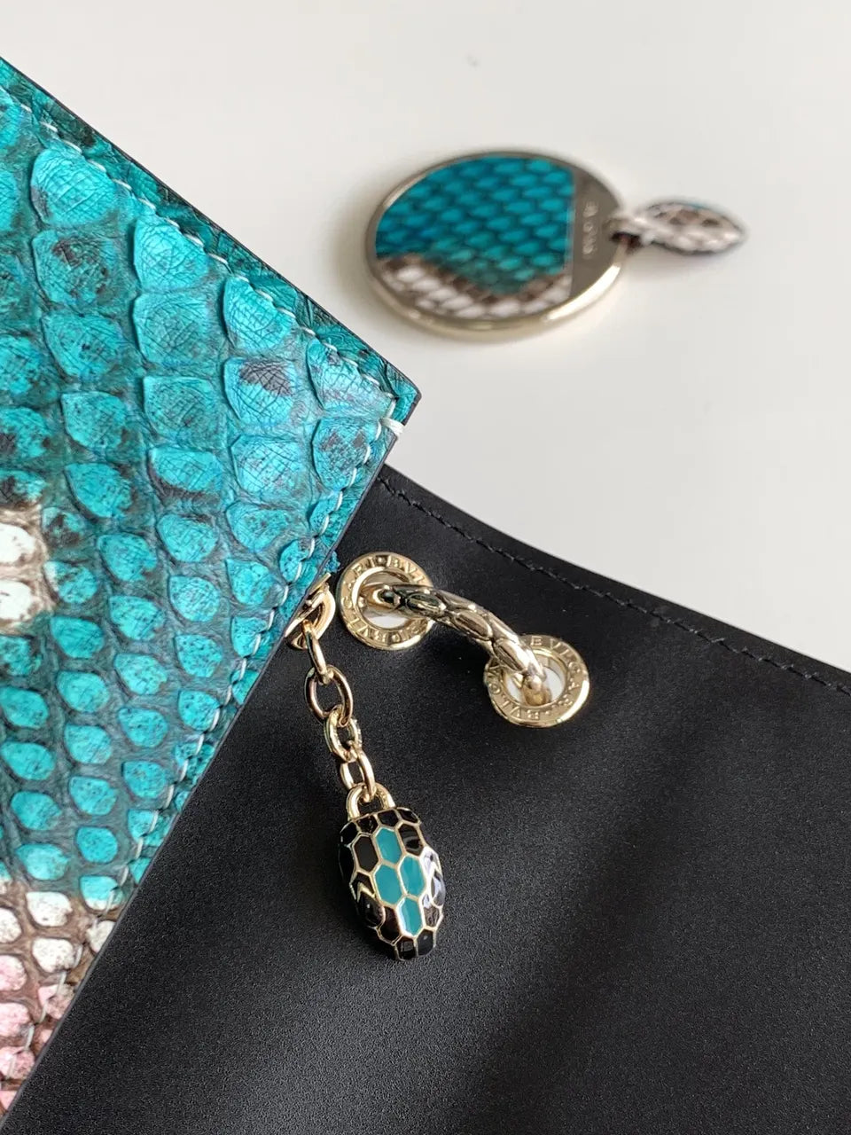 Turquoise Python Serpenti Bag - Hình 7