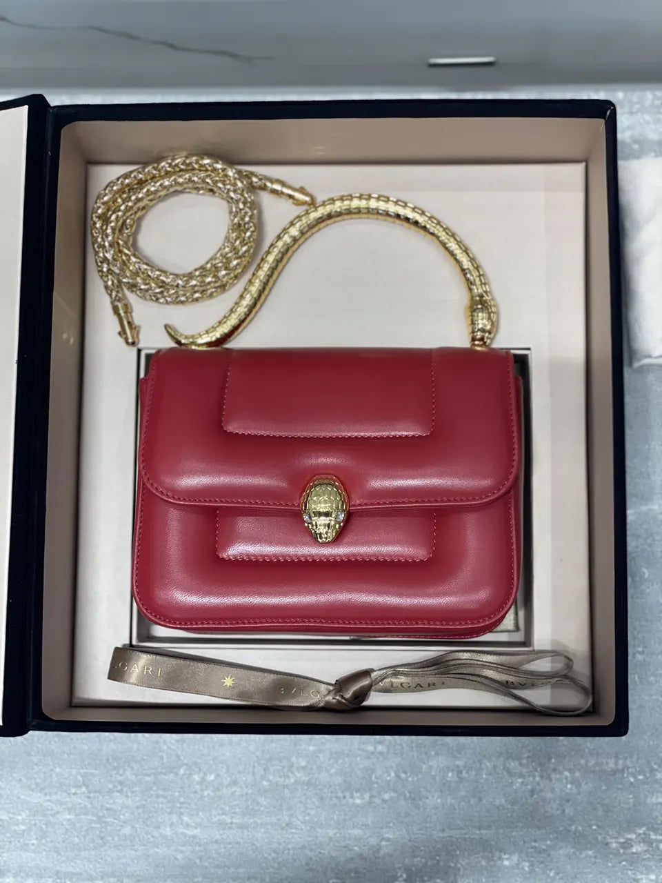 Bvlgari Red Leather Bag - Hình 9