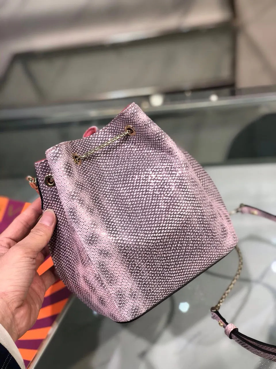 Bvlgari Pink Bucket Bag - Hình 8