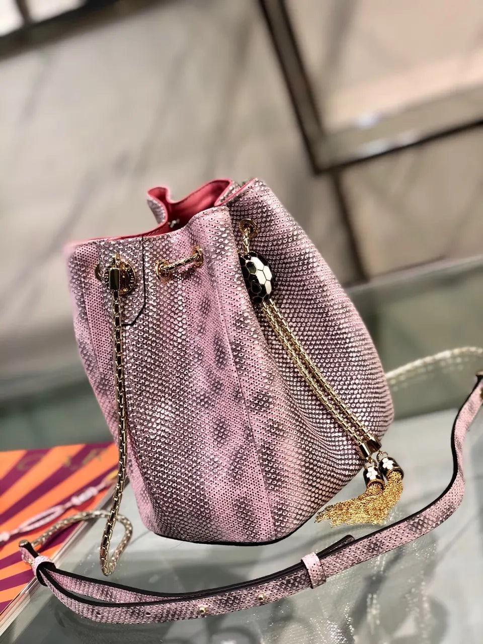 Bvlgari Pink Bucket Bag - Hình 7