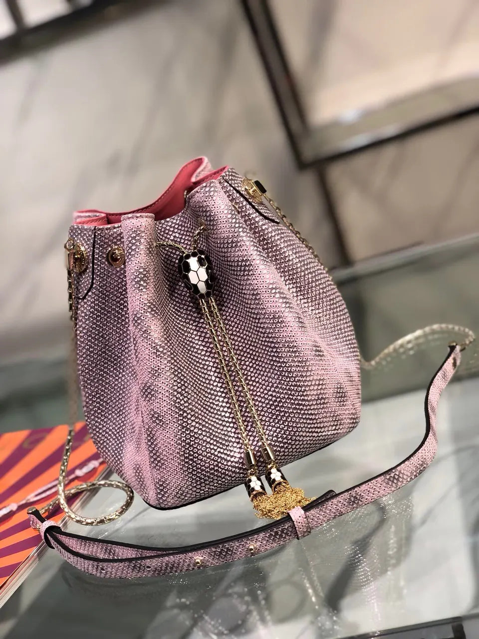 Bvlgari Pink Bucket Bag - Hình 3