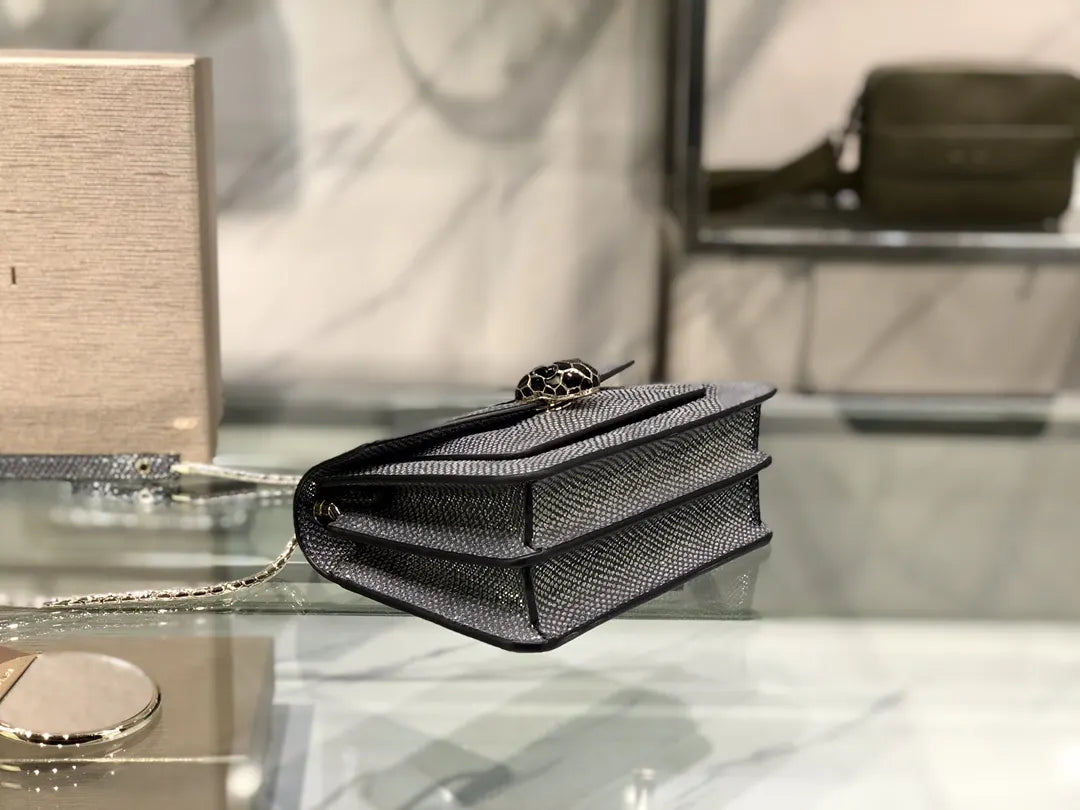 Bulgari Silver Shoulder Bag - Hình 4